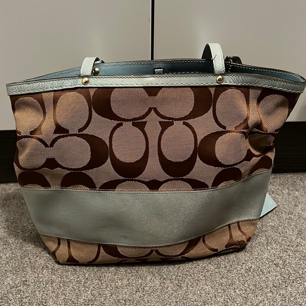 Reversible coach bag - comes with dust bag